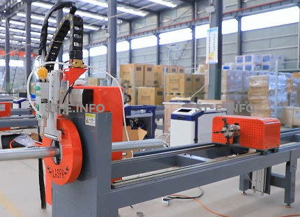 Лазерный станок для резки круглых и профильных труб ST 15-120 1500W - st-e.info - Старый Оскол